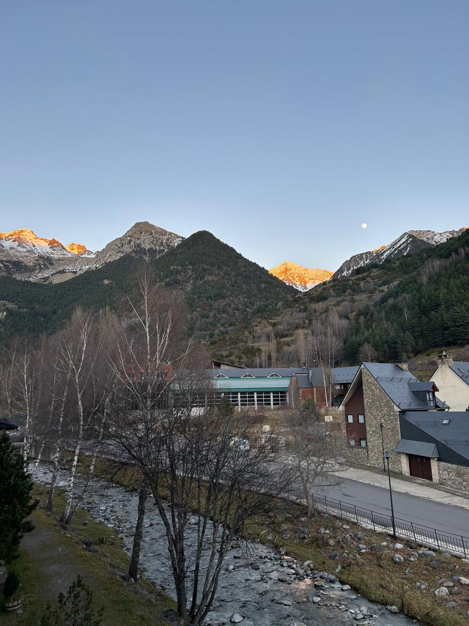 Sallent De Gallego - Formigal - Pirineos Sur المظهر الخارجي الصورة